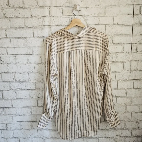 H&M Oversized Button-Down Satin Shirt - Picture 2 of 9